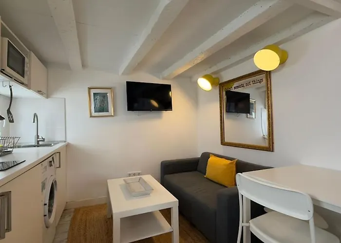 Outdoor Studio For 2 People In Lavapies - Amparo - 3
